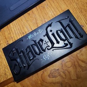 Kat Von D Beauty Shade and Light Glimmer Palette